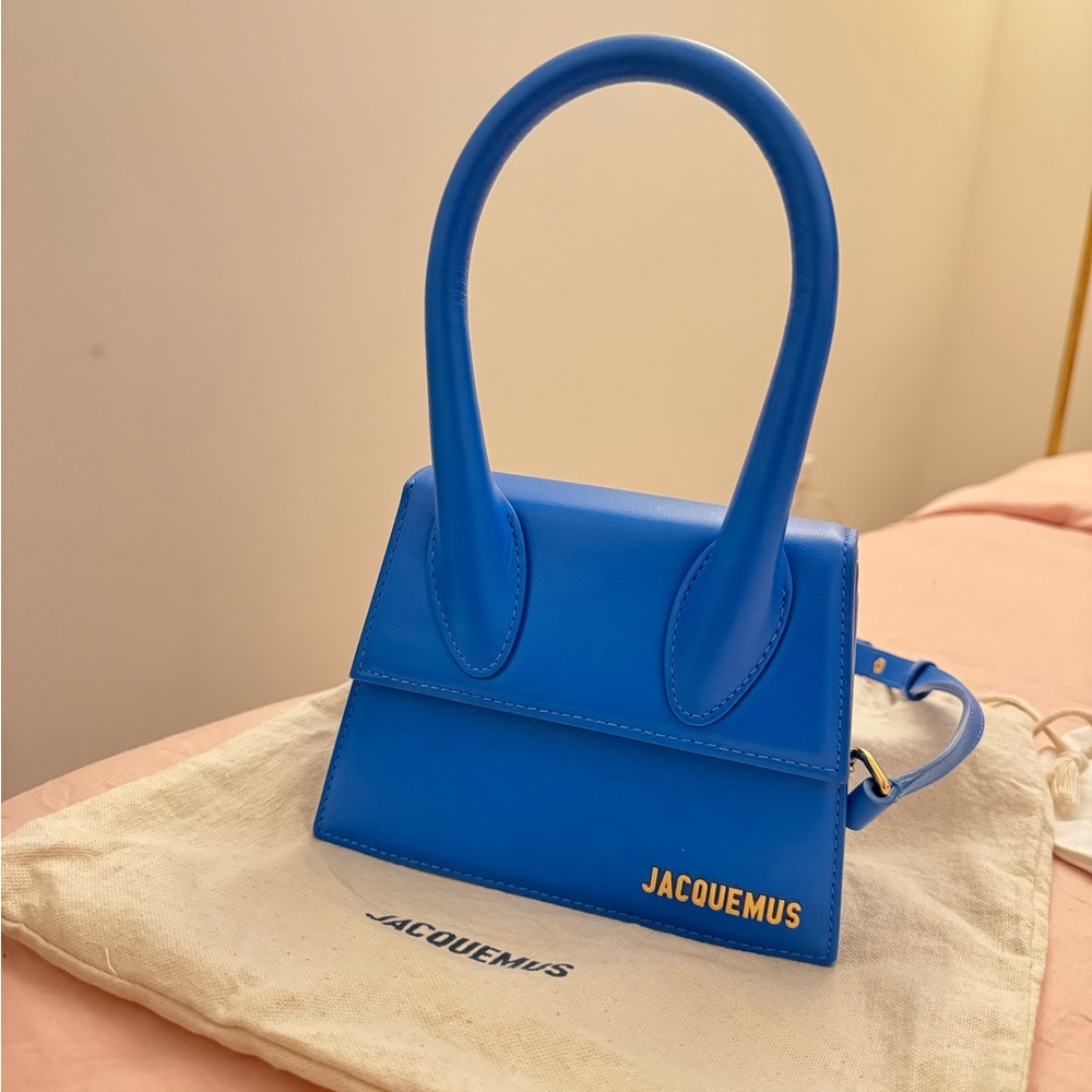Jacquemus Le Chiquito Moyen in Blue
